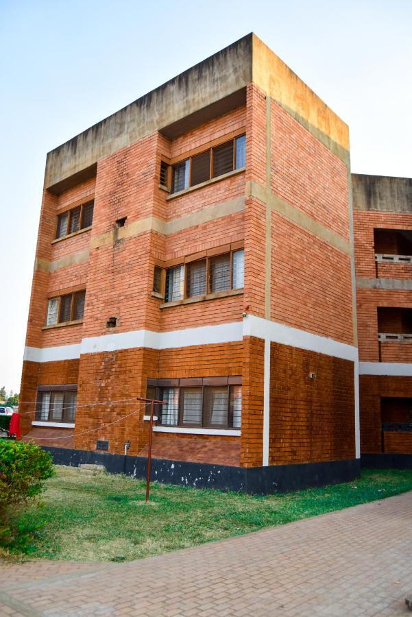 Spacious Zamtel Flat Lusaka Eksteriør bilde